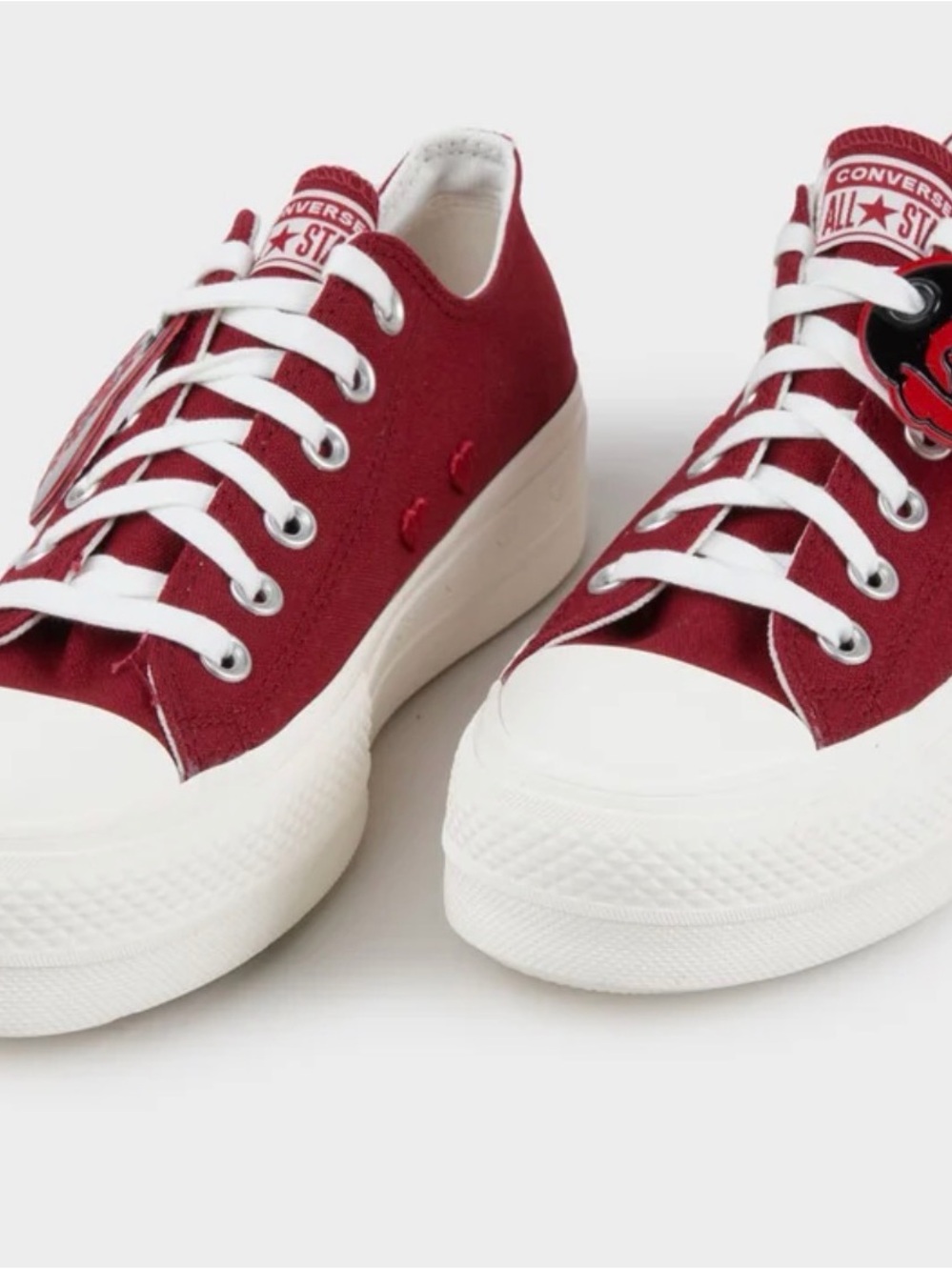 NEW CONVERSE CONVERSE Chuck Taylor All Star Lift Platform Hearts Womens Shoes 8